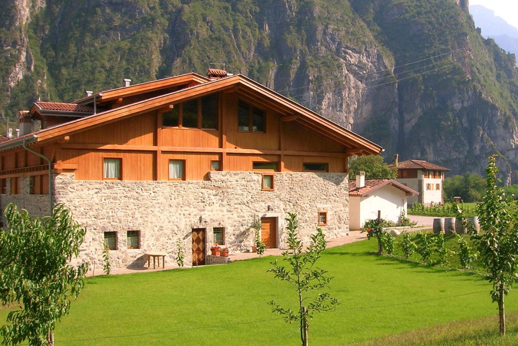 Locanda Borgo Chiese Castel Condino Екстериор снимка
